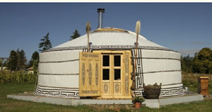 Homesteading Expert Lloyd Kahn Reviews His Favorite Tools From the MOTHER EARTH NEWS FAIR Image